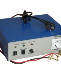 Strujni pretvarač sa 12V DC na 220V AC