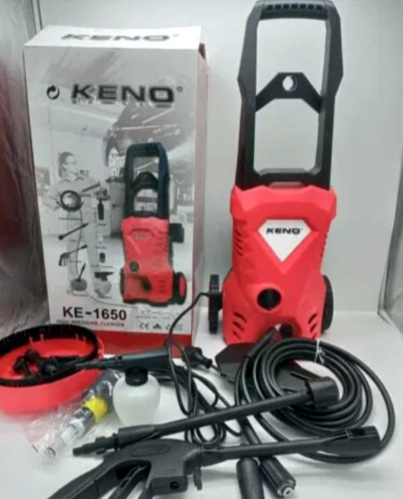 Mašina za pranje auta i tepiha sa visokim pritiskom Mašina za pranje auta i tepiha sa visokim pritiskom